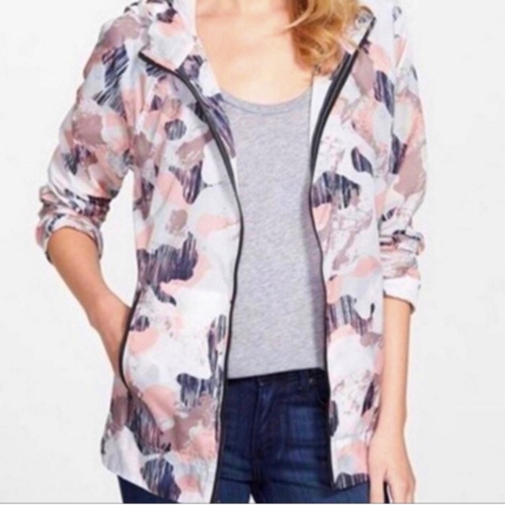 NWT $128 NYDJ Printed Sports Camo Lightweight Windbreaker Size M - Picture 5 of 10